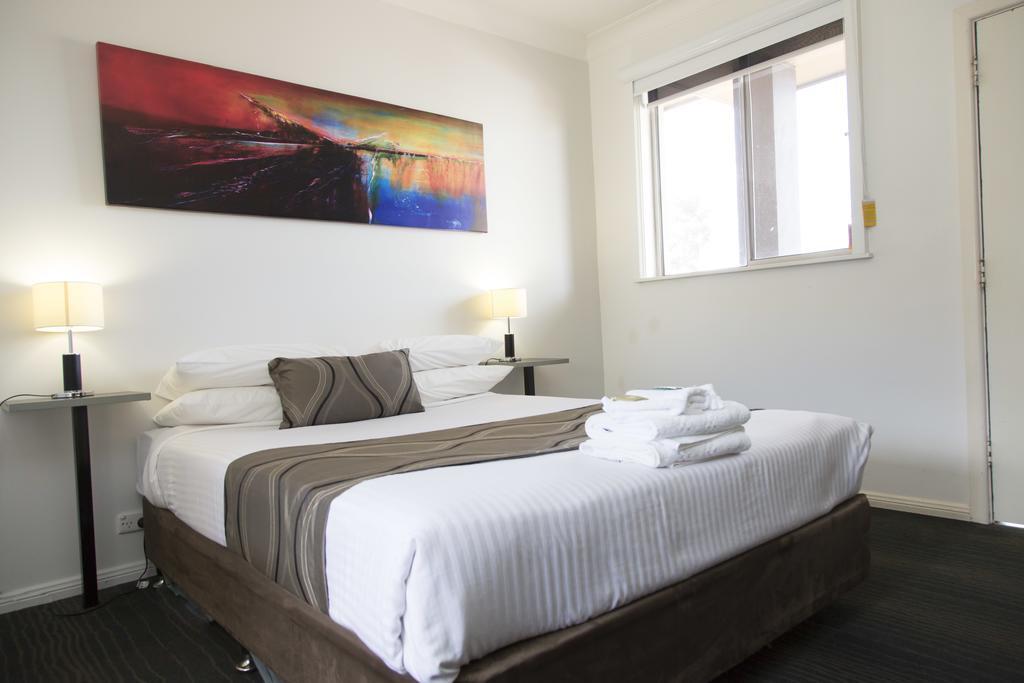 A Line Motel Griffith Buitenkant foto