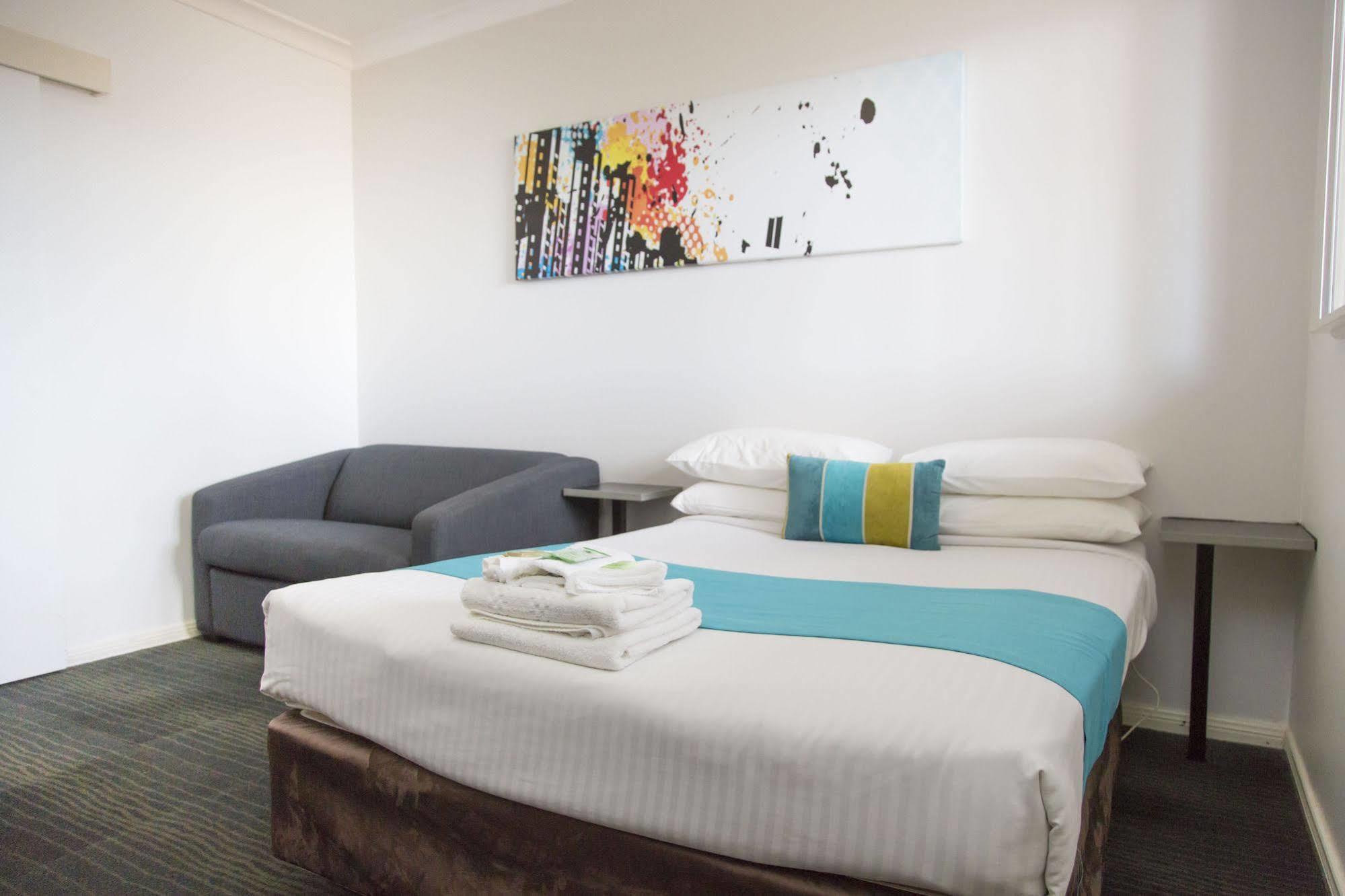 A Line Motel Griffith Buitenkant foto