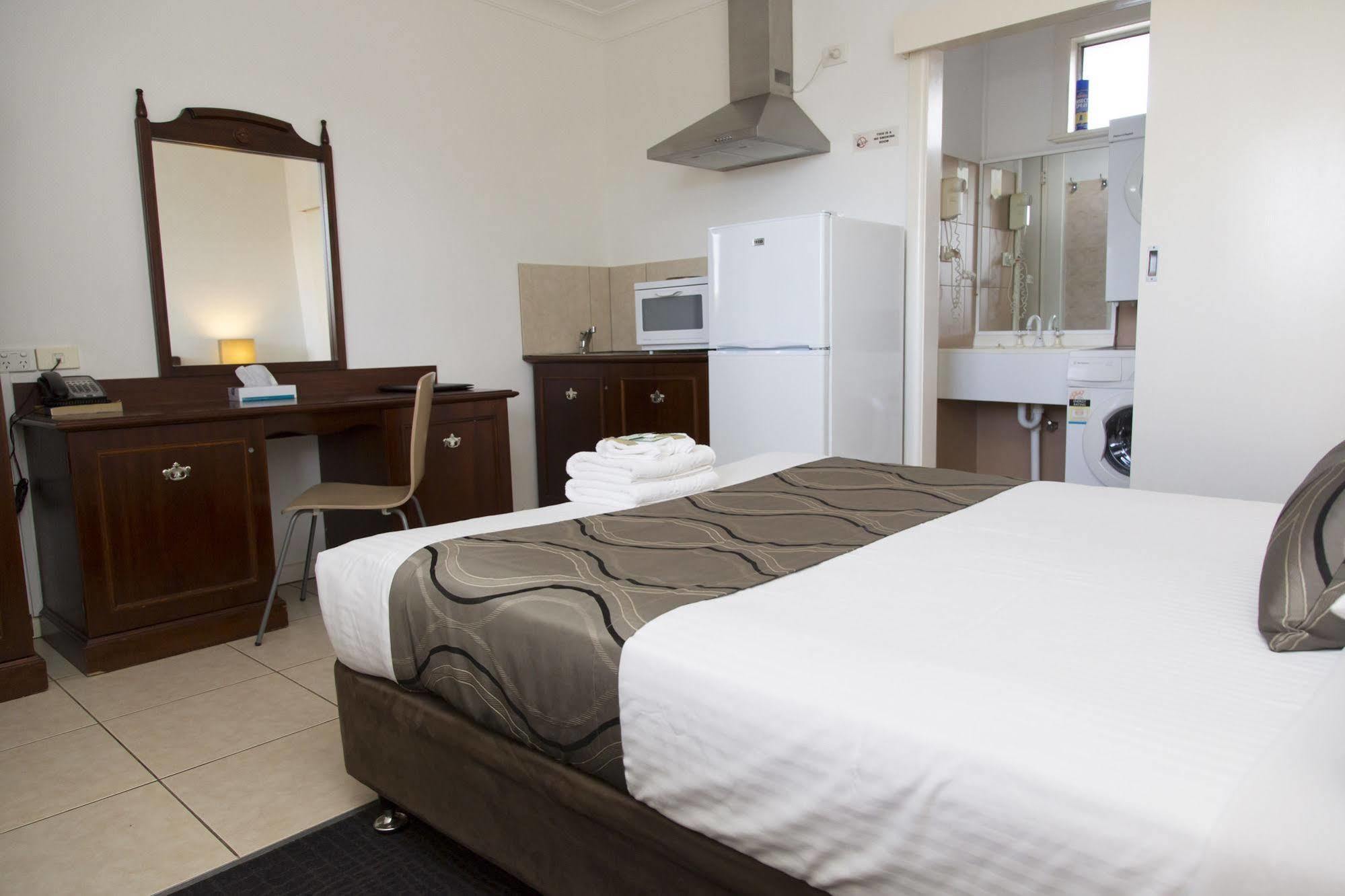 A Line Motel Griffith Buitenkant foto